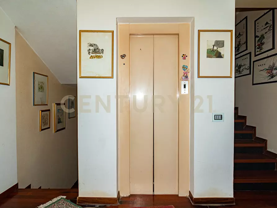 Immagine 23 di Villa in vendita  in Via G. Pezzana 9 a Aci Castello