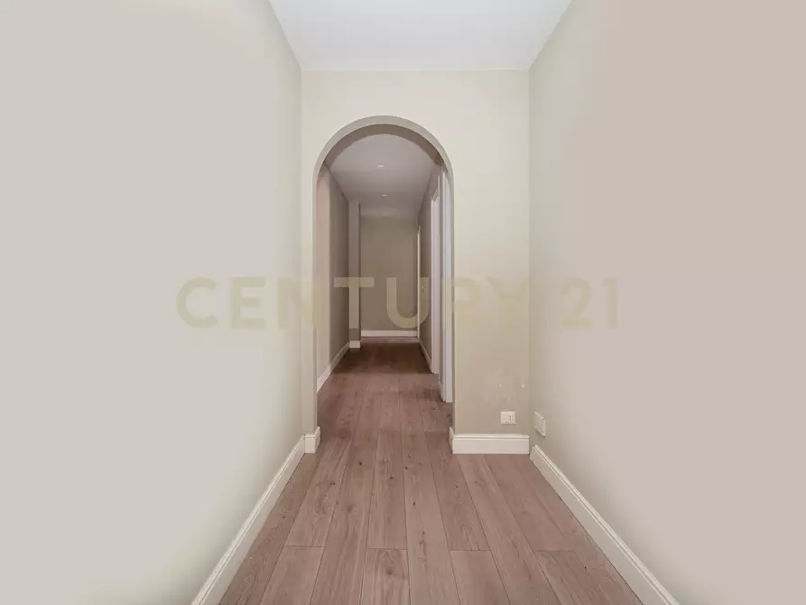 Immagine 5 di Trilocale in vendita  in Via Livorno 101 a Aci Castello