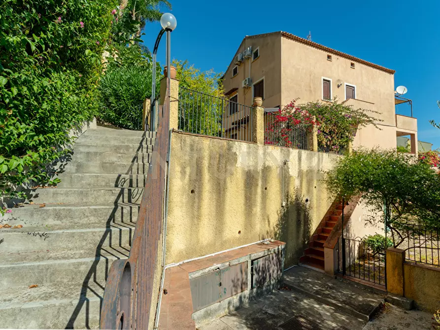 Immagine 4 di Villa in vendita  in BAIA ARCILE a Augusta