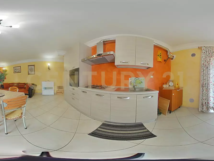 Immagine 33 di Appartamento in vendita  in Via dei Lillà 1 a Valverde