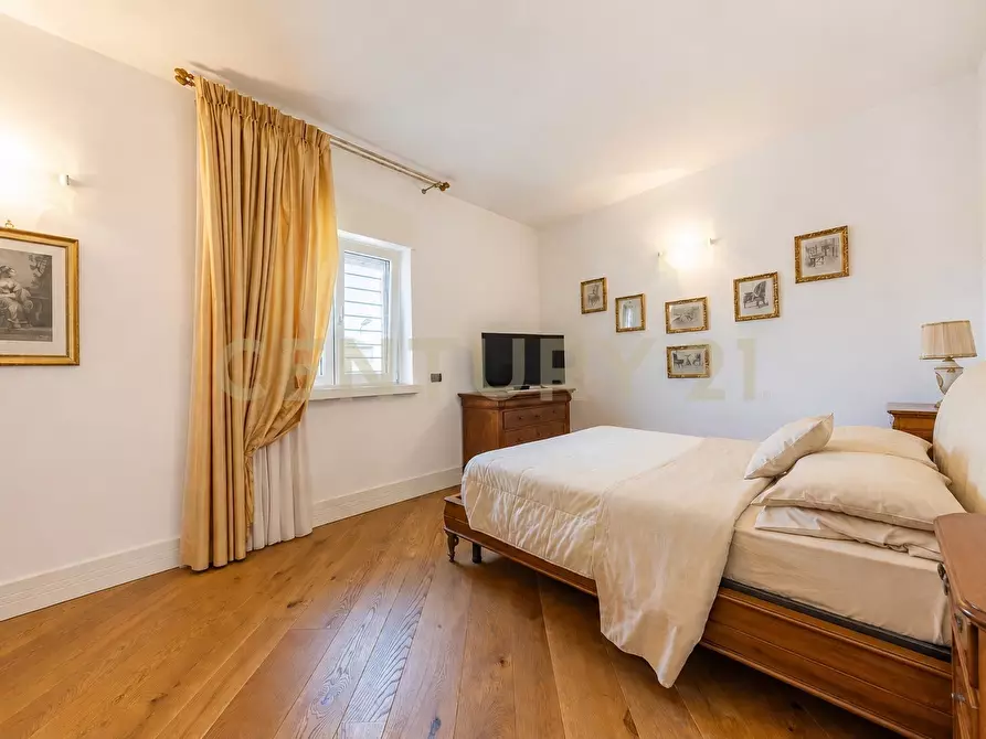 Immagine 8 di Villa in vendita  in Via Caporetto 23 a Anzio