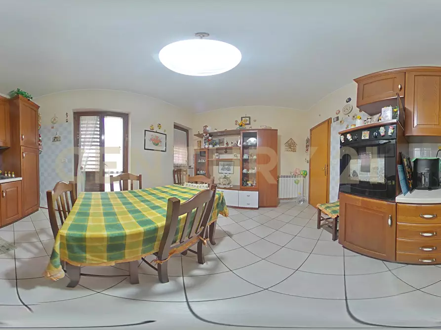 Immagine 50 di Quadrilocale in vendita  in Via Ercole Patti 91 a Pedara