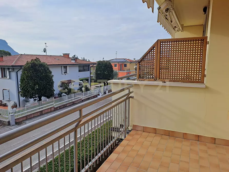 Immagine 14 di Quadrilocale in vendita  in Via Vittorio Monese a Garda