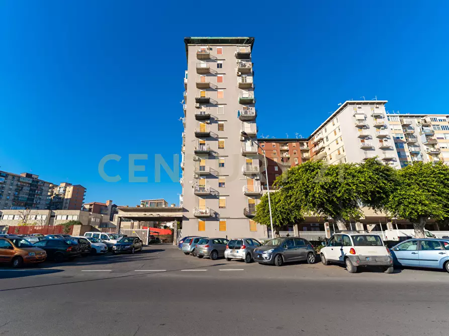 Immagine 2 di Garage in vendita  in Via del Rotolo 42/B a Catania