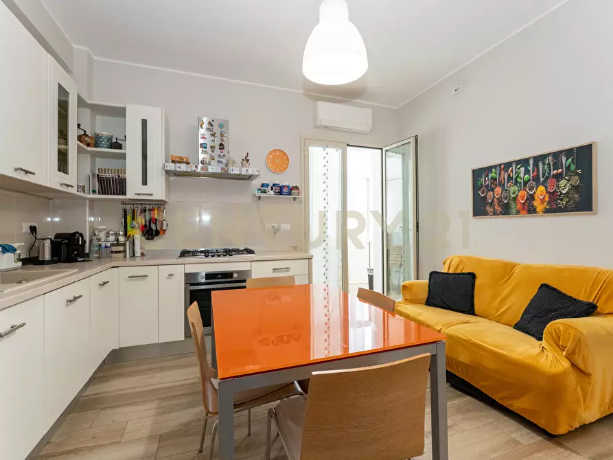 Immagine 18 di Quadrilocale in vendita  in Via Ludovico Ariosto 27 a Acireale