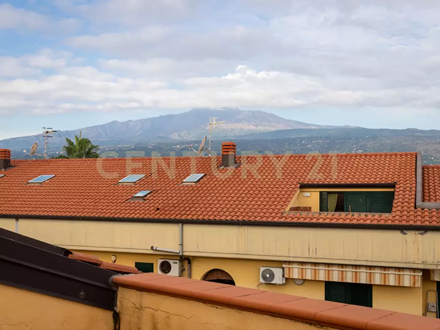 Immagine 76 di Mansarda in vendita  in Via Spiaggia 39 a Mascali