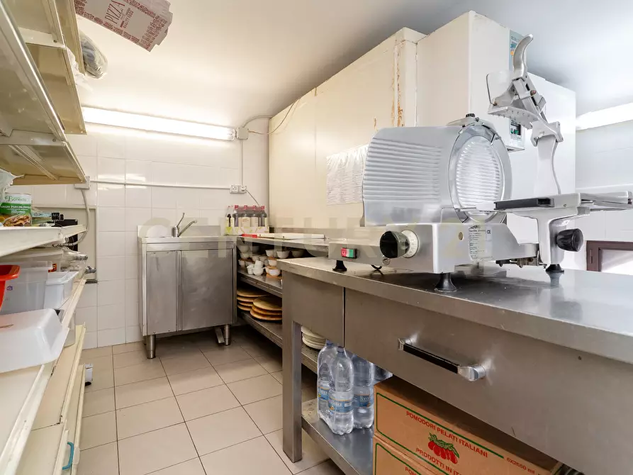 Immagine 53 di Pizzeria / Pub in vendita  in Via Plebiscito 179 a Catania