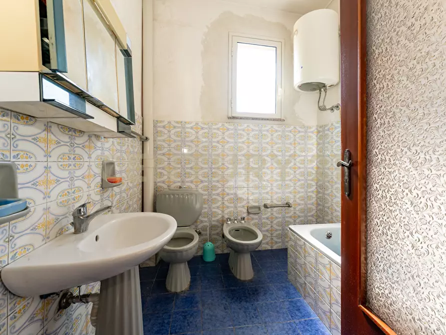 Immagine 33 di Palazzo in vendita  in Via Sebastiano Catania 284 a Catania