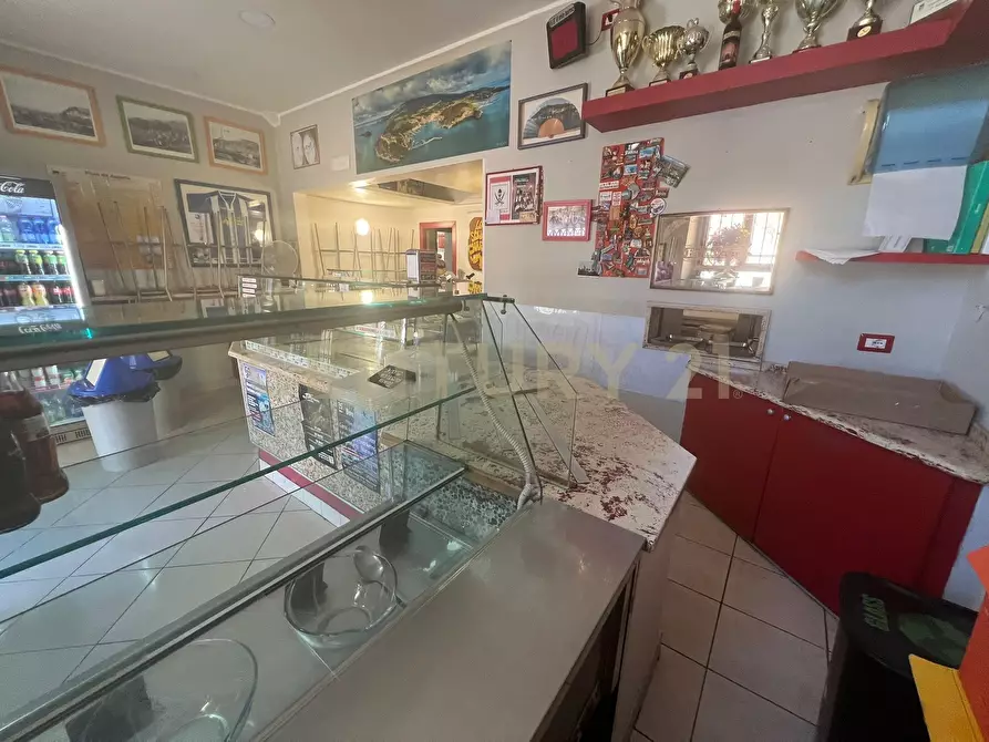 Immagine 5 di Pizzeria / Pub in vendita  in Via della Marina 18 a Monte Argentario