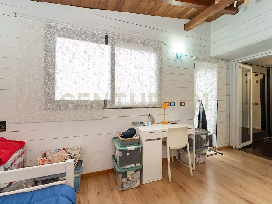 Immagine 57 di Attico in vendita  in Via Maria Gianni 85 a Catania