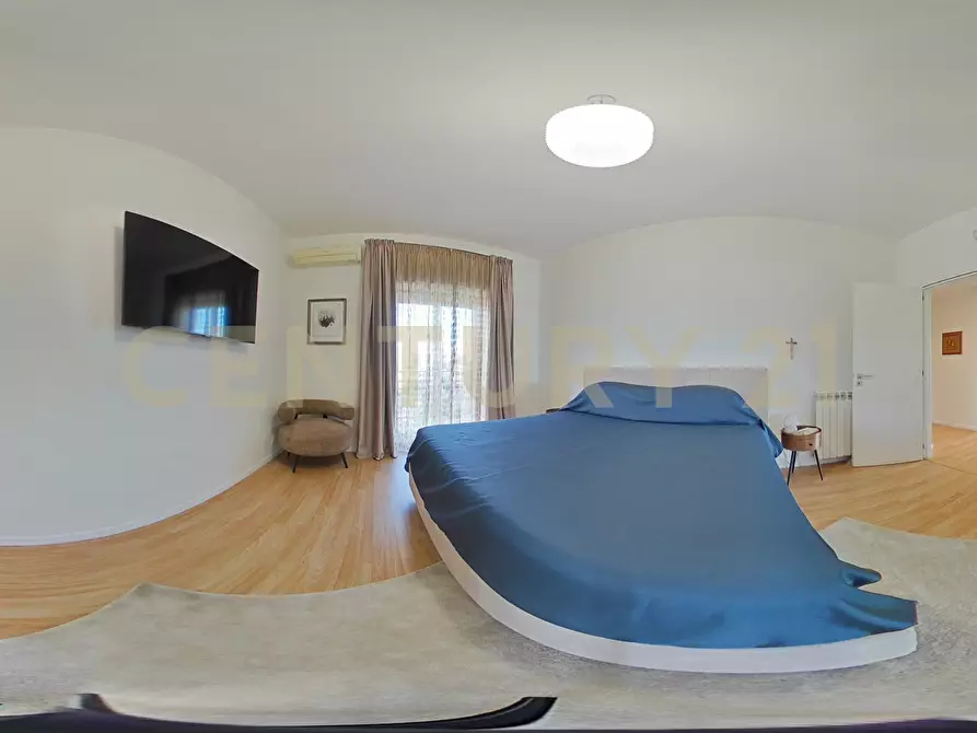 Immagine 80 di Attico in vendita  in Via Vincenzo Giuffrida 203 a Catania