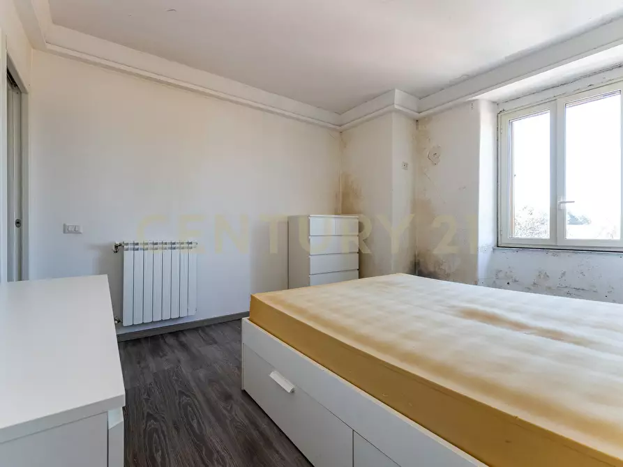 Immagine 18 di Trilocale in vendita  in Via Vittorio Emanuele Orlando 24 a Tremestieri Etneo