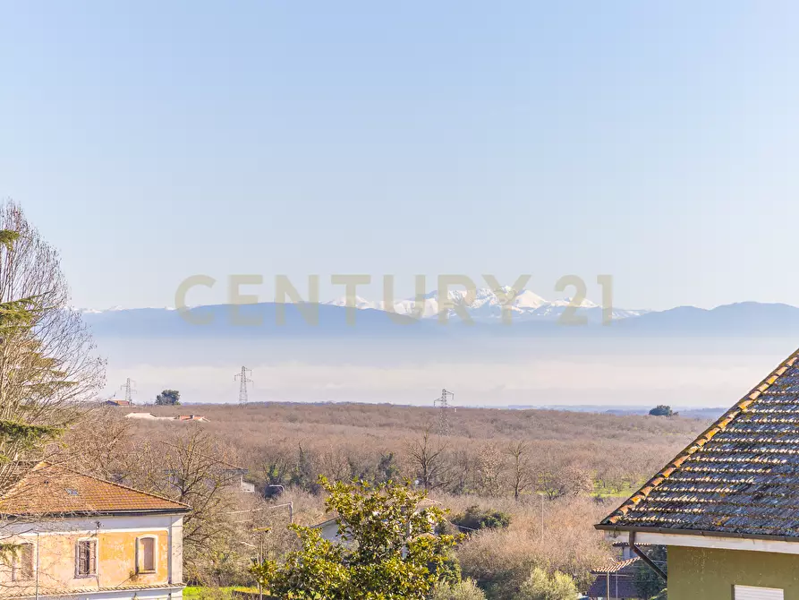 Immagine 9 di Quadrilocale in vendita  in Via Sardegna a Ronciglione
