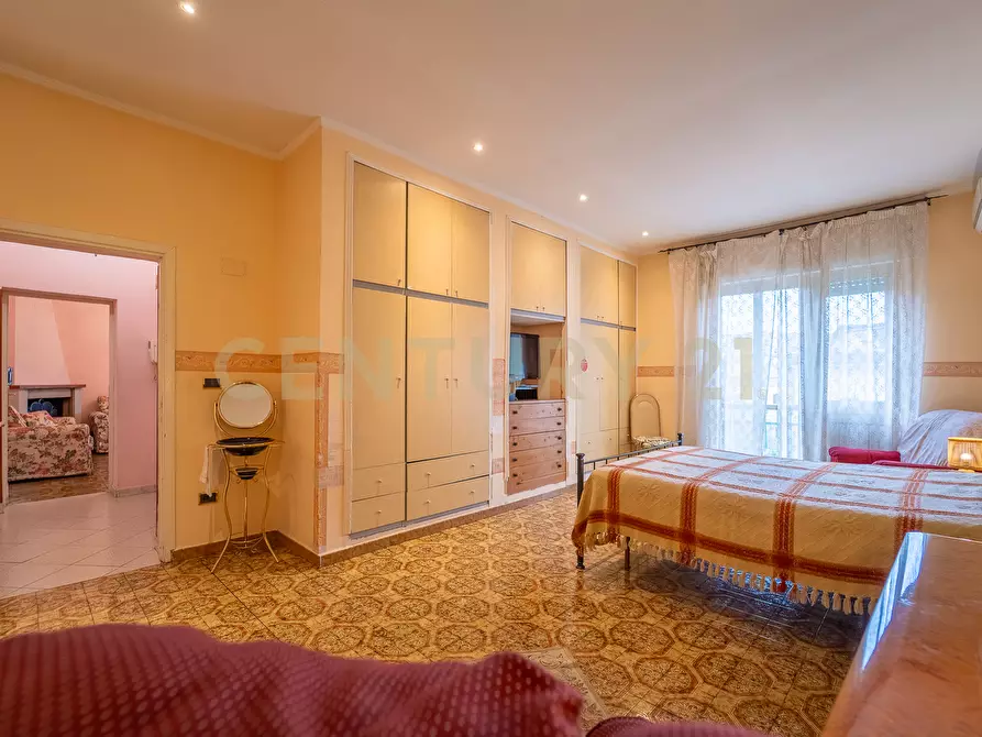 Immagine 6 di Pentalocale in vendita  in Via Due Giugno 66 a Fonte Nuova