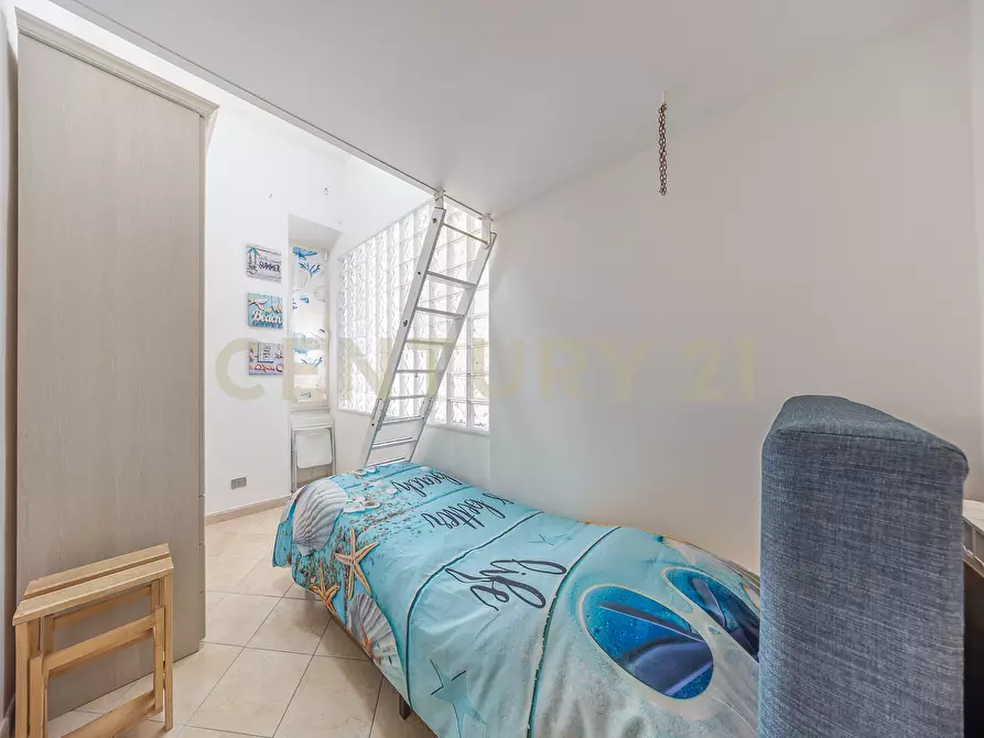 Immagine 12 di Trilocale in vendita  in Piazza Pia 10 a Anzio