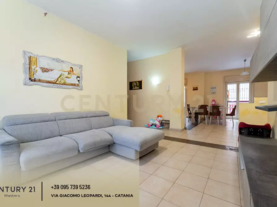 Immagine 2 di Appartamento in vendita  in Via Italo Svevo 12 a Catania