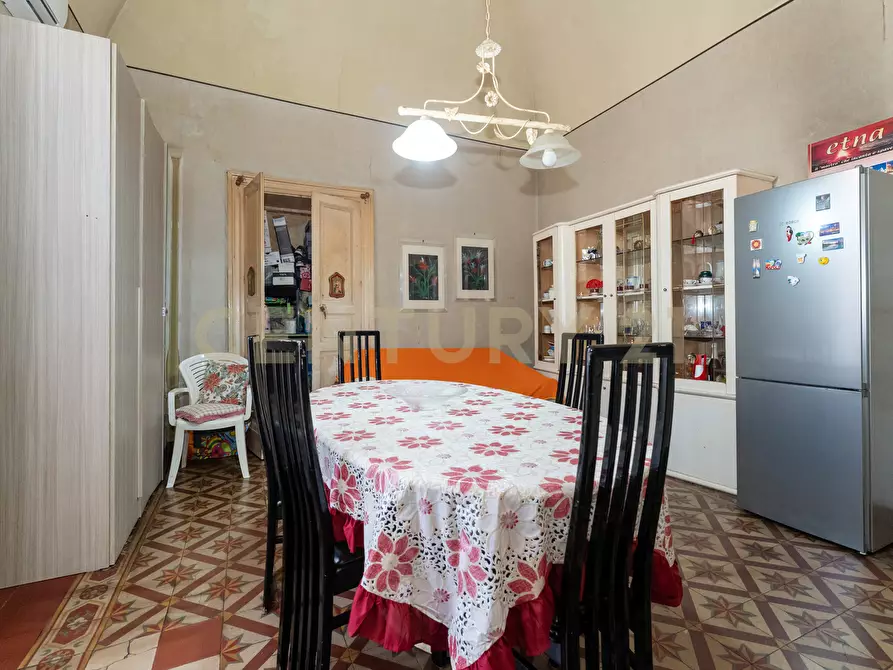 Immagine 15 di Bilocale in vendita  in Via Archimede 143 a Catania