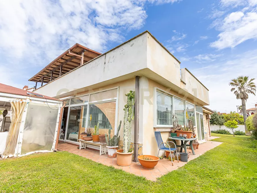 Immagine 58 di Villa in vendita  in Via Calabria 4 a Ardea