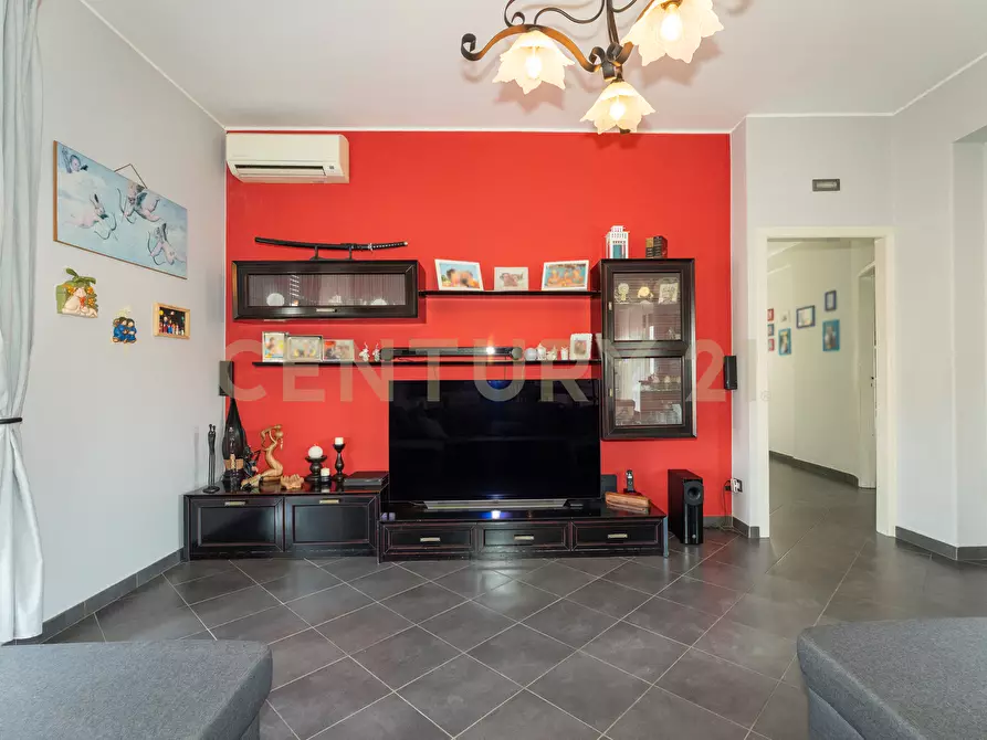 Immagine 41 di Quadrilocale in vendita  in Via Veglia 1 a Catania