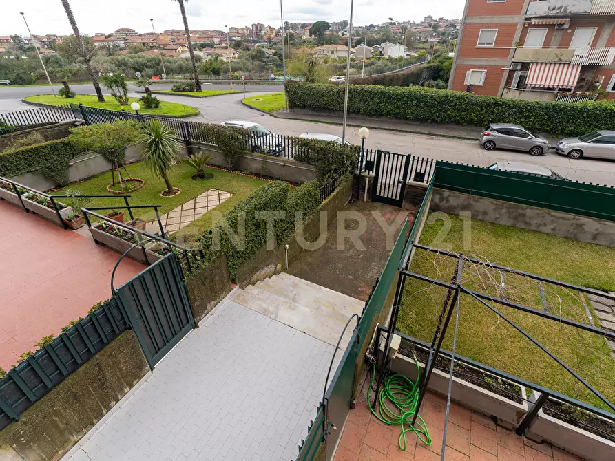 Immagine 4 di Quadrilocale in vendita  in Via Giolitti Giovanni SNC a Gravina Di Catania