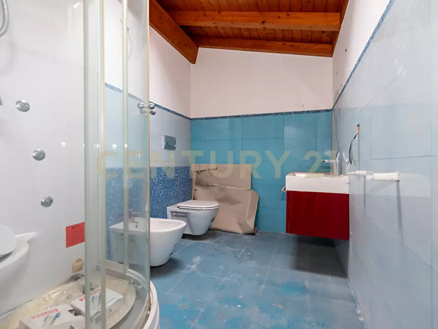 Immagine 64 di Pentalocale in vendita  in Via Lorenzo Maddem 67 a Acireale