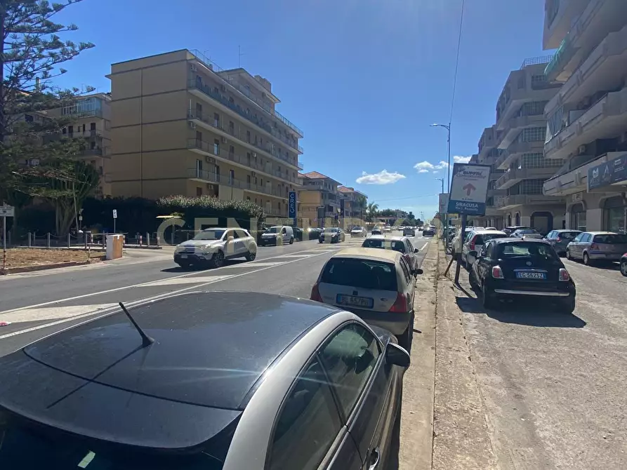 Immagine 1 di Quadrilocale in vendita  in Viale Scala Greca 413 a Siracusa