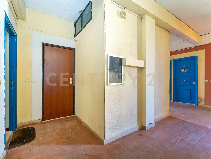 Immagine 12 di Bilocale in vendita  in Via Porticato 17 a Giardini-Naxos