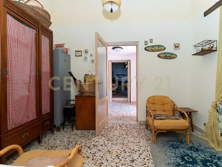 Immagine 37 di Villa in vendita  in Piazza F. M. Scuderi 7 a Viagrande