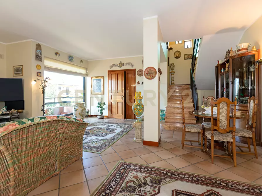 Immagine 58 di Villa in vendita  in Via Salemi 19 a Mascalucia