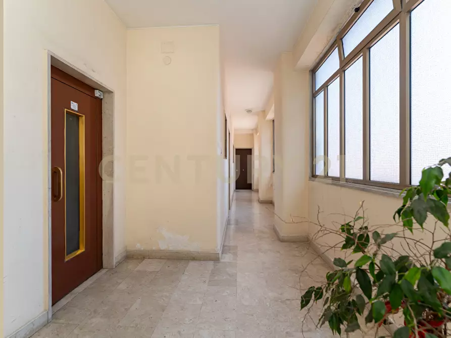 Immagine 9 di Pentalocale in vendita  in Via Antonino di Sangiuliano 54 a Catania