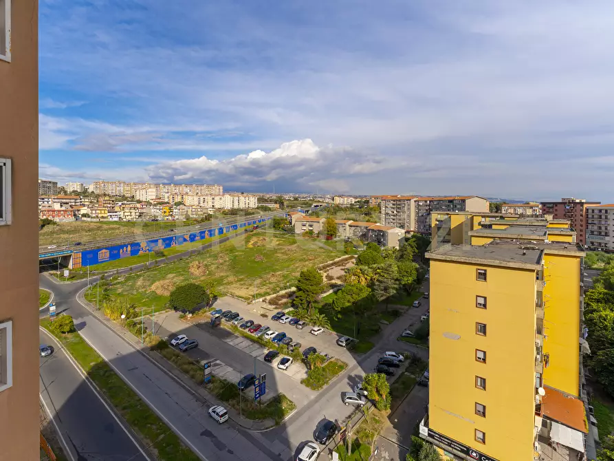 Immagine 32 di Quadrilocale in vendita  in Viale Librino 1 a Catania