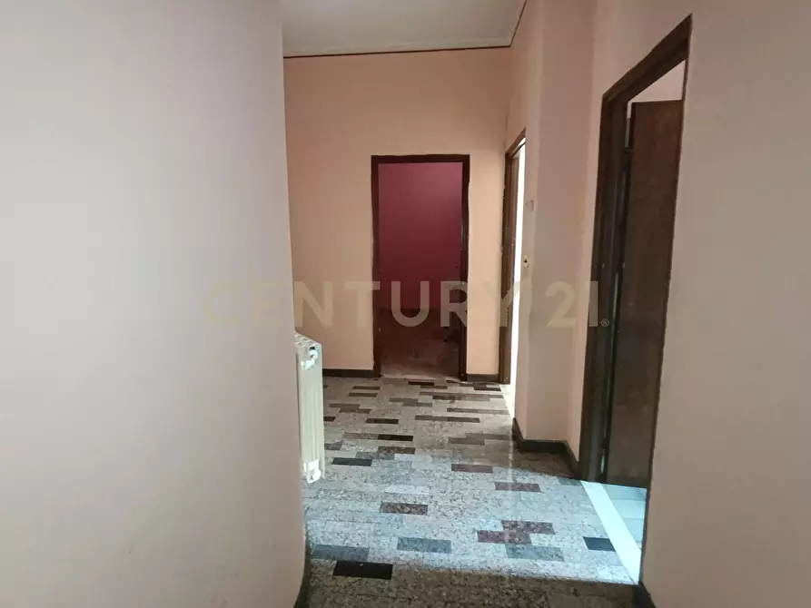 Immagine 32 di Pentalocale in vendita  in Via Nicola Coviello 158 a Biancavilla