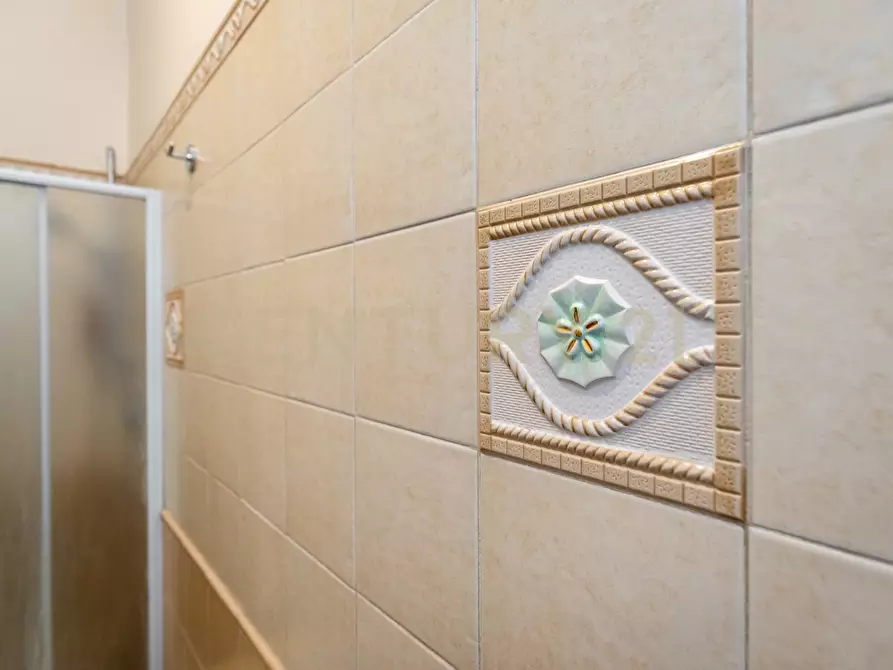 Immagine 12 di Trilocale in vendita  in Via Aquila 22 a Catania