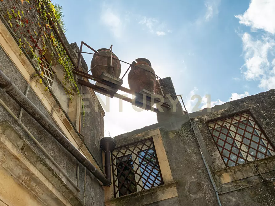 Immagine 28 di Villa in vendita  in Via Pulei 25 a Mascalucia