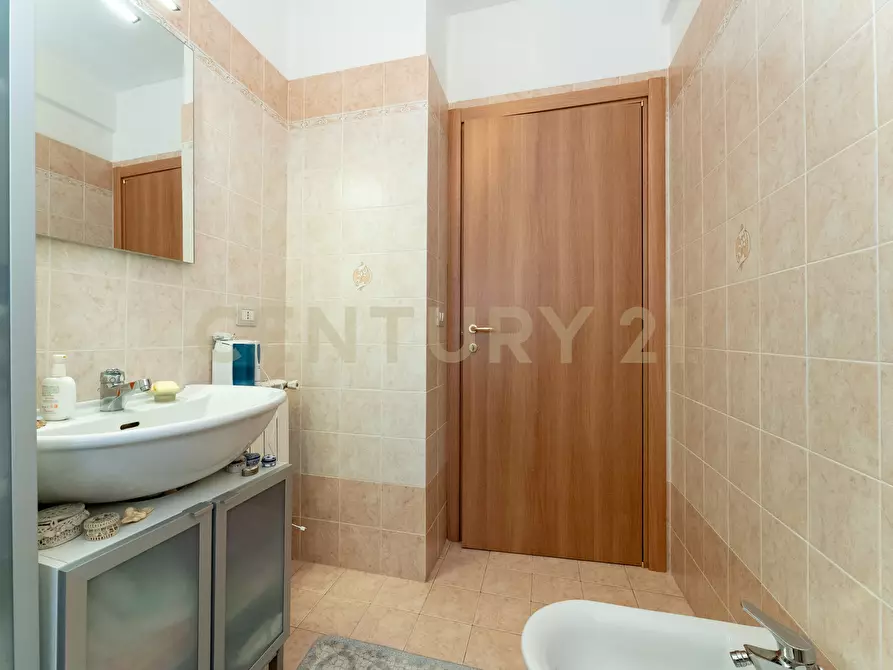 Immagine 21 di Pentalocale in vendita  in Via Acquedotto Greco 248 a Catania