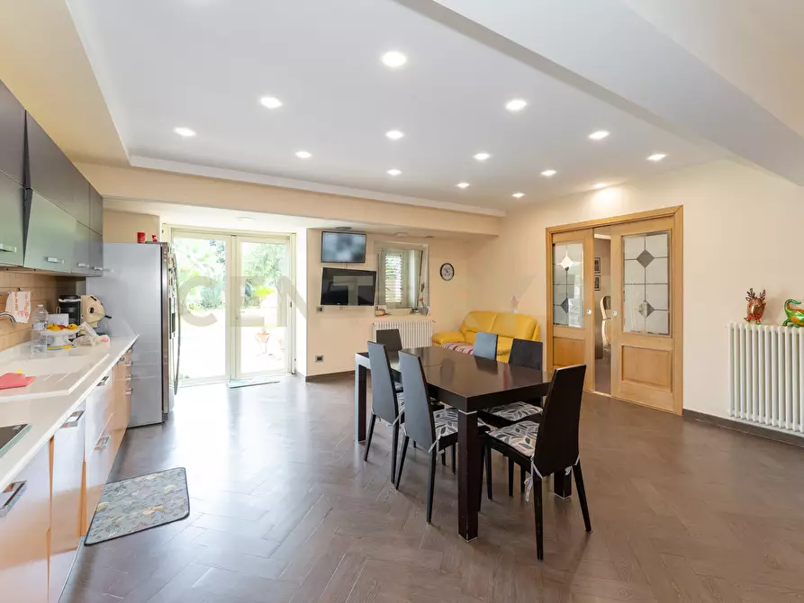 Immagine 17 di Villa in vendita  in Via G. Pezzana 11 a Aci Castello