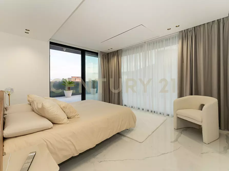 Immagine 83 di Villa in vendita  in Via Sant' Andrea 8 a Catania