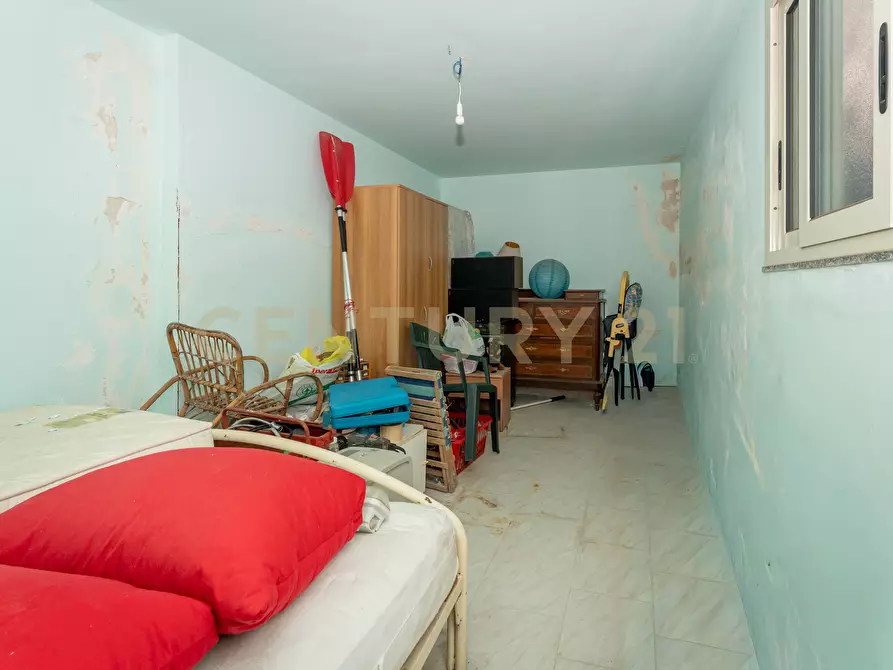 Immagine 26 di Bilocale in vendita  in Via Nazionale 74 bis a Letojanni