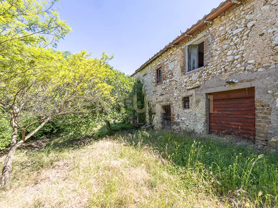 Immagine 20 di Rustico / casale in vendita  in Via Tiberina 384 a Narni