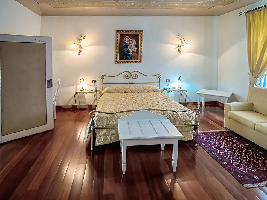 Immagine 9 di Villa in vendita  in Via Adige 25 a Brentino Belluno