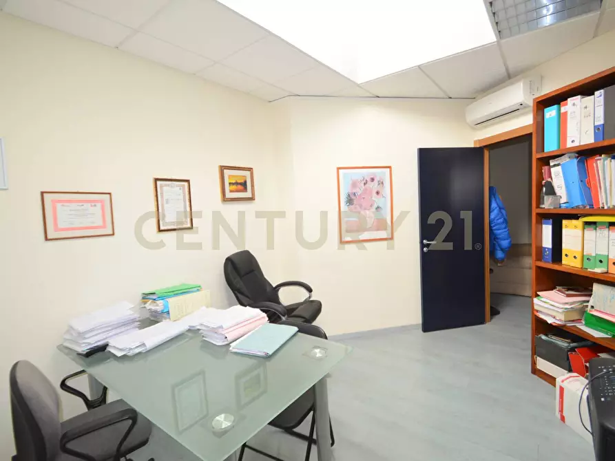 Immagine 10 di Ufficio in vendita  a Grosseto