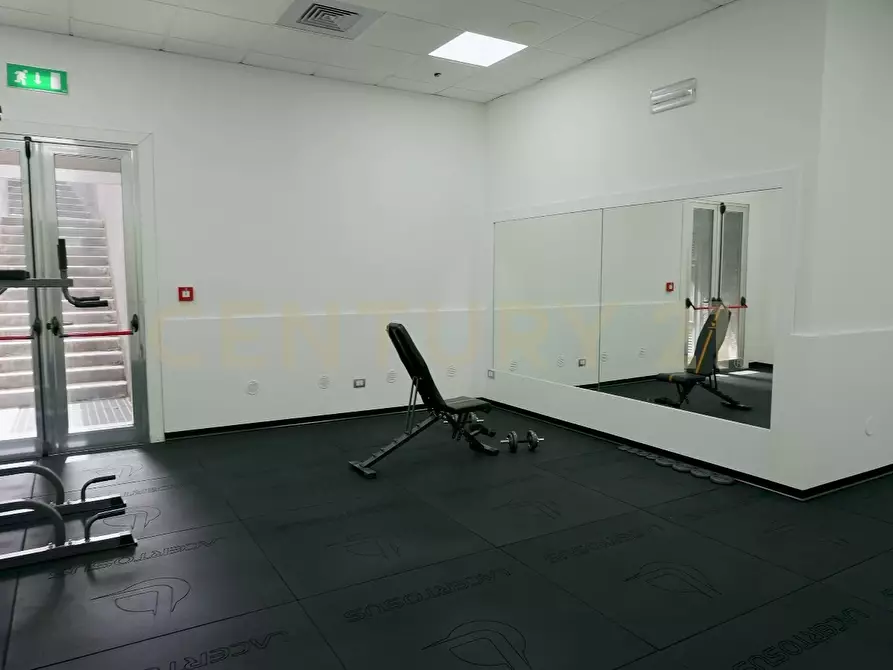 Immagine 23 di Attività commerciale in vendita  in Via Napoli sn a Aci Castello