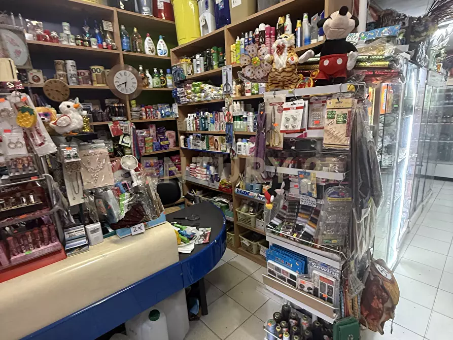 Immagine 5 di Attività commerciale in vendita  in Via Orto Limoni 18 a Catania