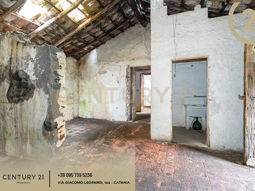 Immagine 30 di Rustico / casale in vendita  in Via Alessandro Manzoni 152 a Viagrande