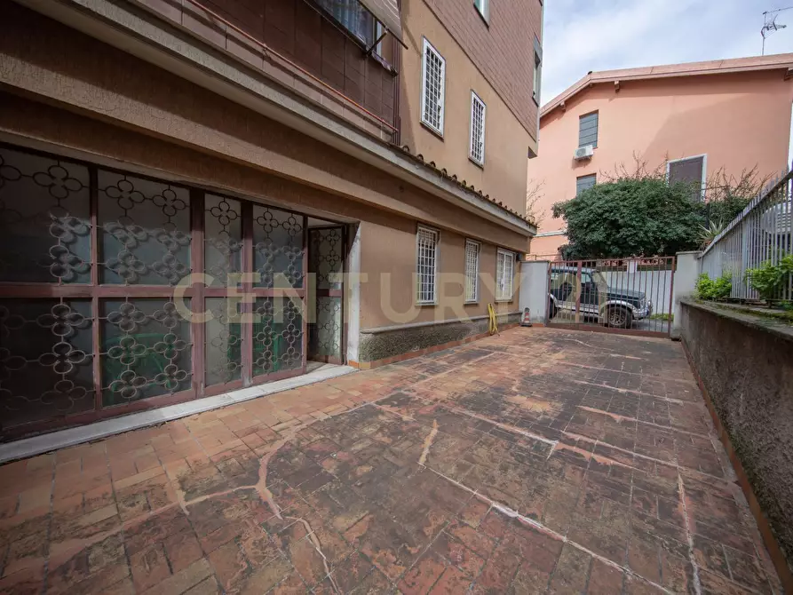 Immagine 32 di Bilocale in vendita  in Via Aurelia 301 a Roma