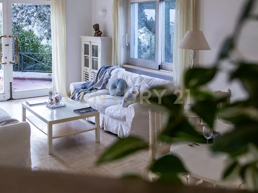 Immagine 17 di Villa in vendita  in Via Tuoro 11 a Capri