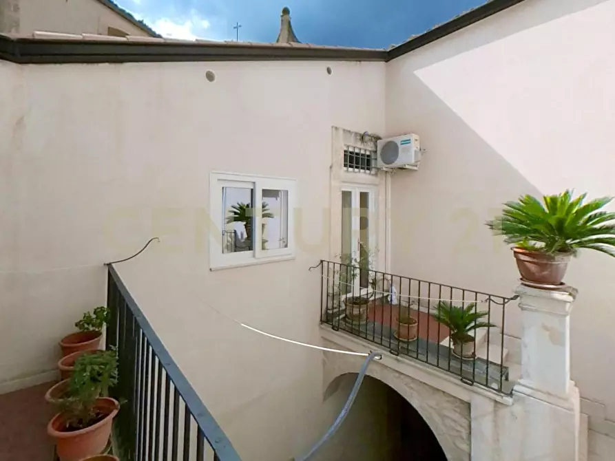 Immagine 90 di Casa indipendente in vendita  in Strada Pellico 26 a Modica