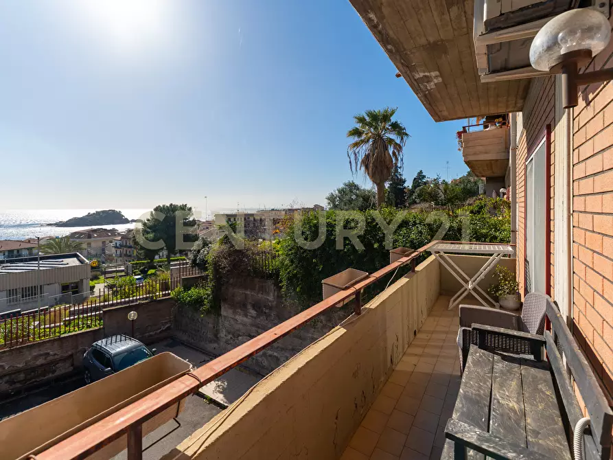 Immagine 26 di Appartamento in vendita  in Via Spagnola 51 a Aci Castello