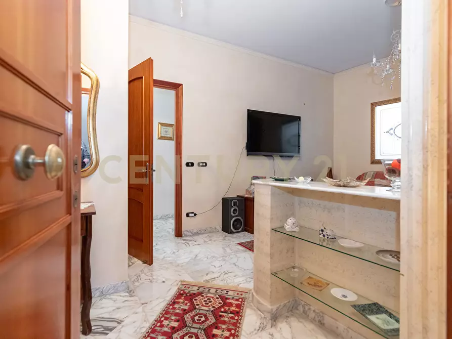 Immagine 34 di Pentalocale in vendita  in Piazza Giovanni Longo 122 a Misterbianco