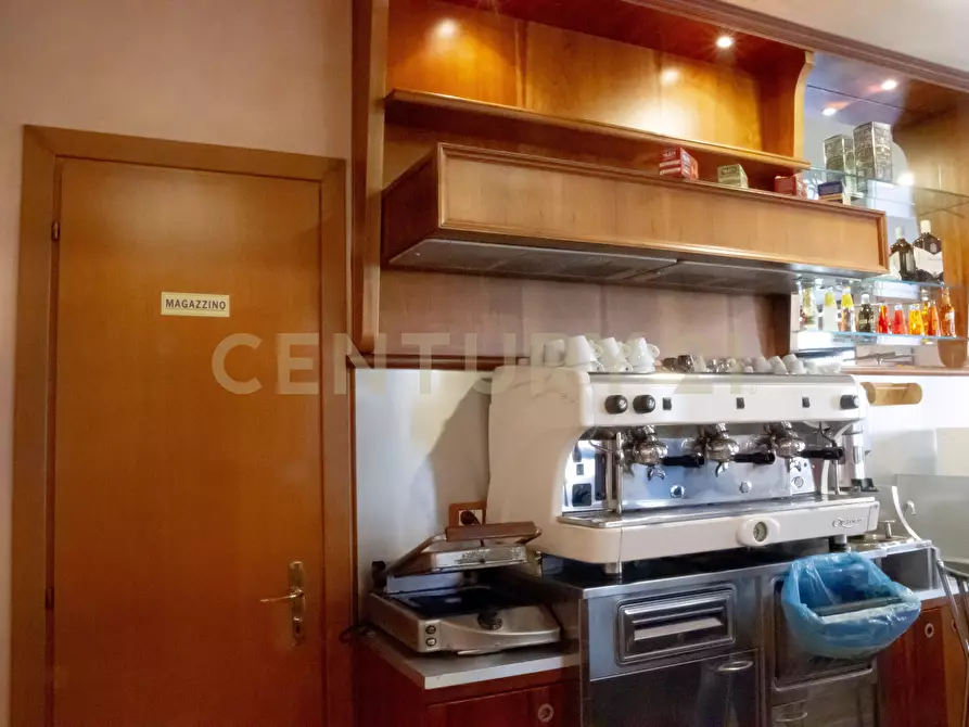 Immagine 12 di Bar / Ristorante in vendita  in Via della Batteria Nomentana 40 a Roma